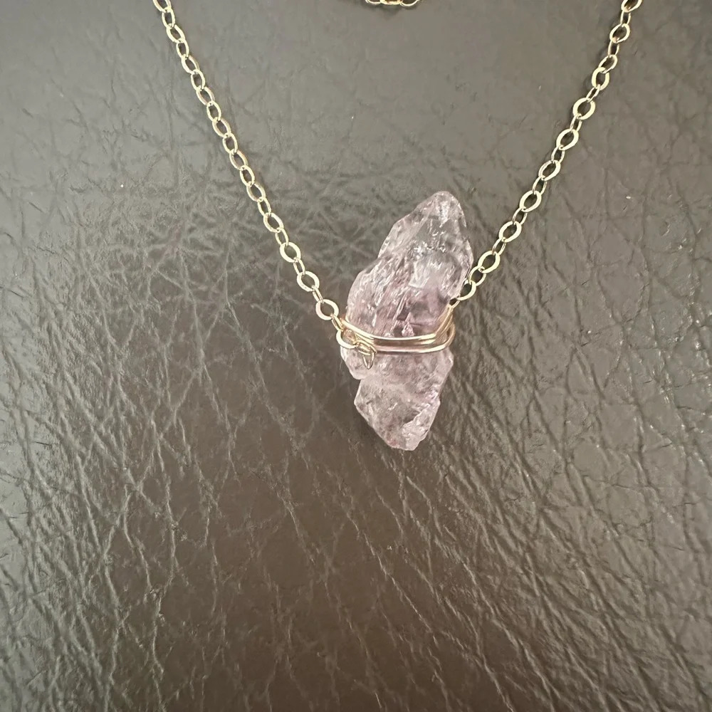 Vera Cruz Dainty Raw Amethyst Treasure - Picture 3 of 4